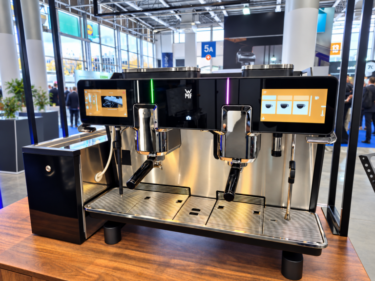 Nowości WMF: Peak 50, Elevation 10 i Espresso NEXT – nowe spojrzenie na profesjonalną kawę